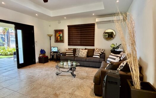 Venta de Casa en Coronado – MLS 23554