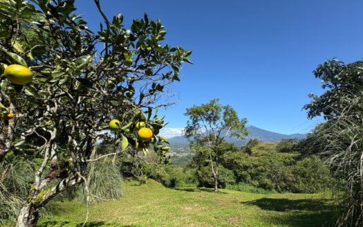 Impresionante vista panorámica del Volcán Barú – MLS 23552