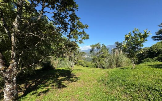 Impresionante vista panorámica del Volcán Barú – MLS 23552