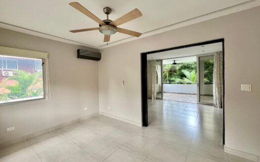 Casa – venta y alquiler – Clayton – MLS 23444