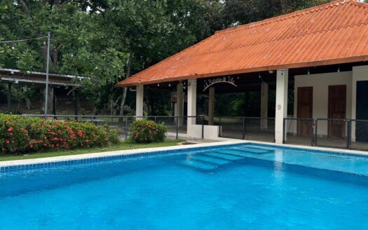 Se vende casa en El Espino, Antón – MLS 23719