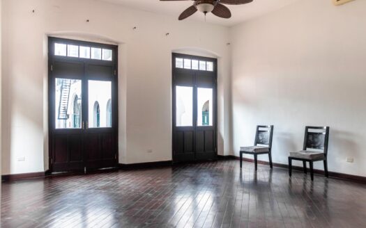 Canal House: Patrimonial Casco Antiguo – MLS 23736