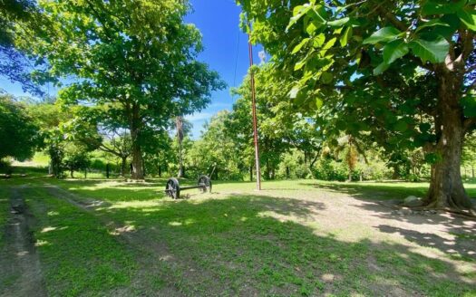 BEACH FINCA EN COSTA ESMERALDA – MLS 23741