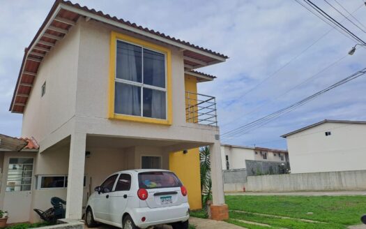 PH Santillana Arraiján – Esquina – Amueblada- – MLS 23500