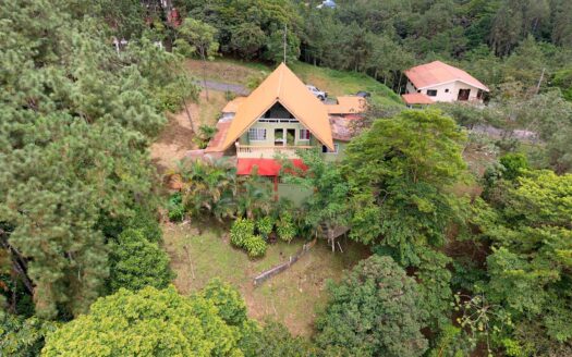 Hostal en Venta en Cerro Azul Panamá – MLS 23793
