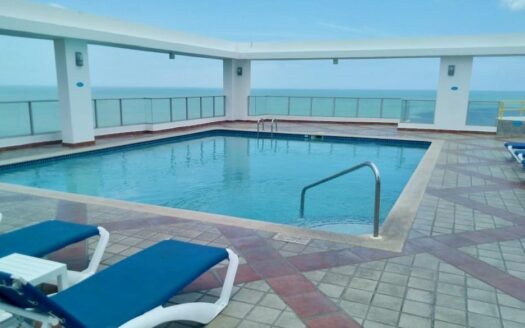 Apartamento con Vista al Mar y Montañas – MLS 23901