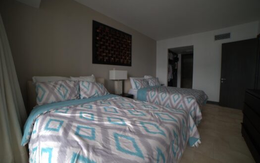 Vida de lujo en el cielo JW Marriott Tower condominio frente al mar – MLS 23679