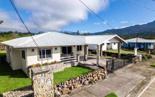 Casa Llave en Mano de 3 Recámaras 2 Baños en Alto Boquete – MLS 23401