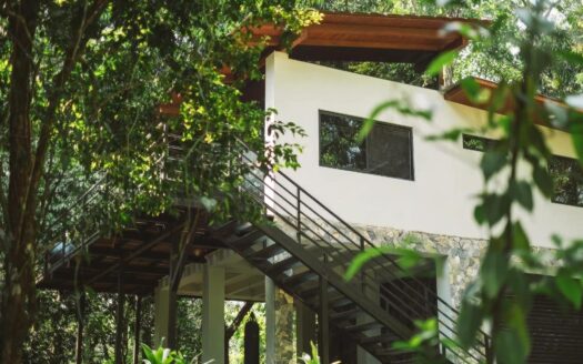 Hermosa Casa Moderna en Venta en Morrillo – Rodeada de Naturaleza – MLS 23505