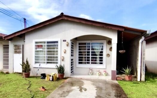 Se vende en La Hacienta, P.H. Espavé, Arraiján – MLS 23953