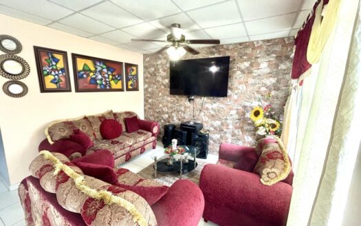 Se vende en La Hacienta, P.H. Espavé, Arraiján – MLS 23953