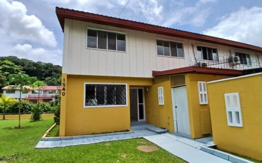 Casa Adosada de Dos Niveles en Venta – Howard, Veracruz – MLS 23858