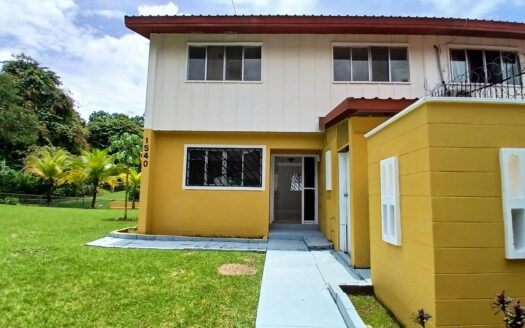 Casa Adosada de Dos Niveles en Venta – Howard, Veracruz – MLS 23858