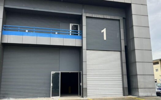 Alquiler de Galera Industrial en Perfecta Ubicación – MLS 23403