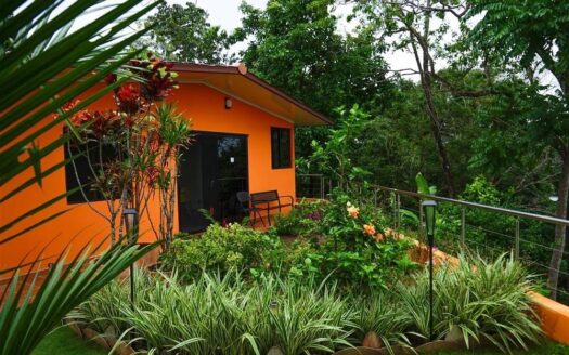 Se Alquila Casa Amplia con Bohío – MLS 23405