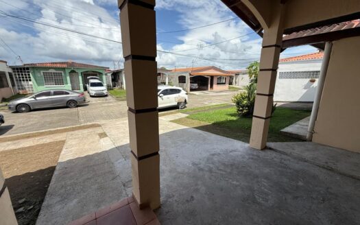 ALQUILER DE CASA – VILLA DE ANDALUCIA – MLS 23985