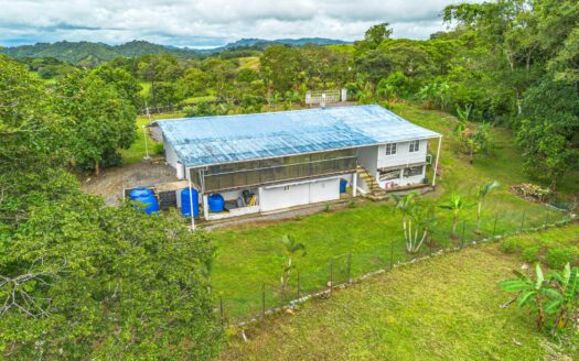 Casa con Vista al Mar y 2 Dormitorios – MLS 24001