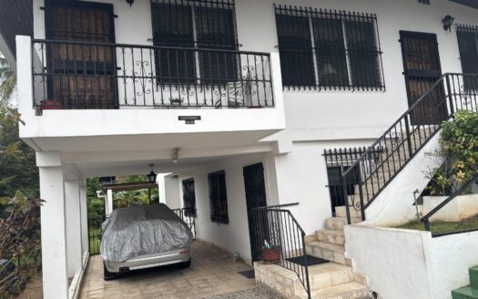 Casa Parque Lefevre Ideal para adecuación comercial – MLS 23916