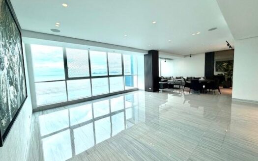 VENTA APARTAMENTO EN VITRI,LUJOSO,COMPLETAMENTE REMODELADO, FRENTA AL MAR – MLS 23992