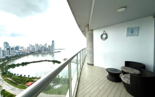 PH YACHT CLUNB VENTA AVENIDA BALBOA – MLS 24035