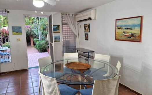 ¡Casa duplex en un paraiso familiar frente al mar! – MLS 19463