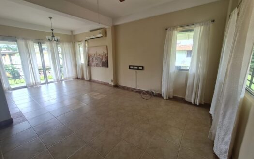 Venta de casa en Residencial Espinar, Colón – MLS 22422