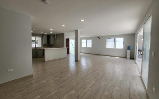 Casa 350,000 Por estrenar en Coronado, Diseñadas y construidas a su gusto – MLS 24111