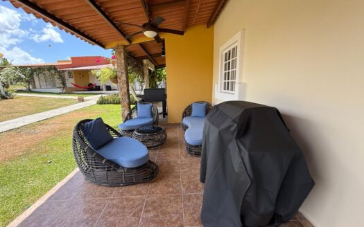 Vive en Tranquilidad: Casa Amoblada en Alquiler en Las Lajas de Chame – MLS 24279