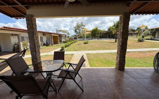 Vive en Tranquilidad: Casa Amoblada en Alquiler en Las Lajas de Chame – MLS 24279