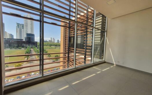 Oficina en Town Center para venta – MLS 24305