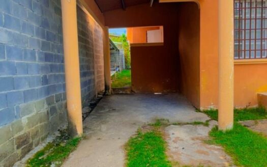 Se Alquila Casa de 2 Recámaras – MLS 24261