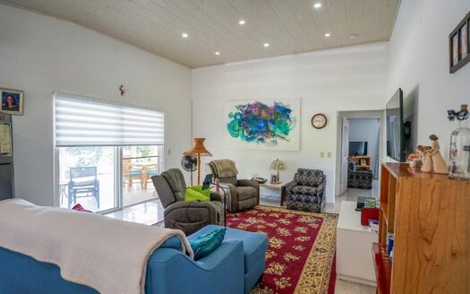 Casa de 3 Habitaciones en Venta en Vía Caldera, Boquete – MLS 24317